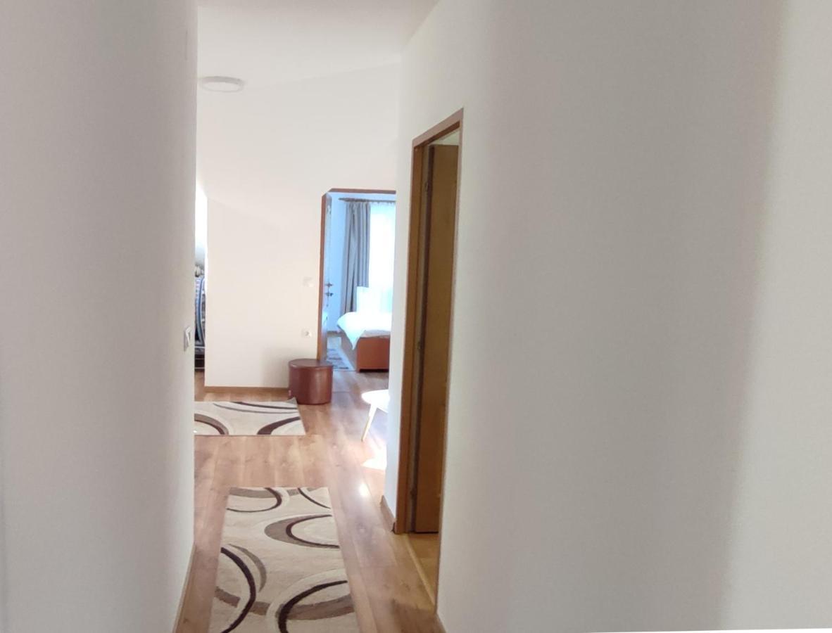 Olt-Part Vendeghaz Hotel BaileTusnad Ngoại thất bức ảnh